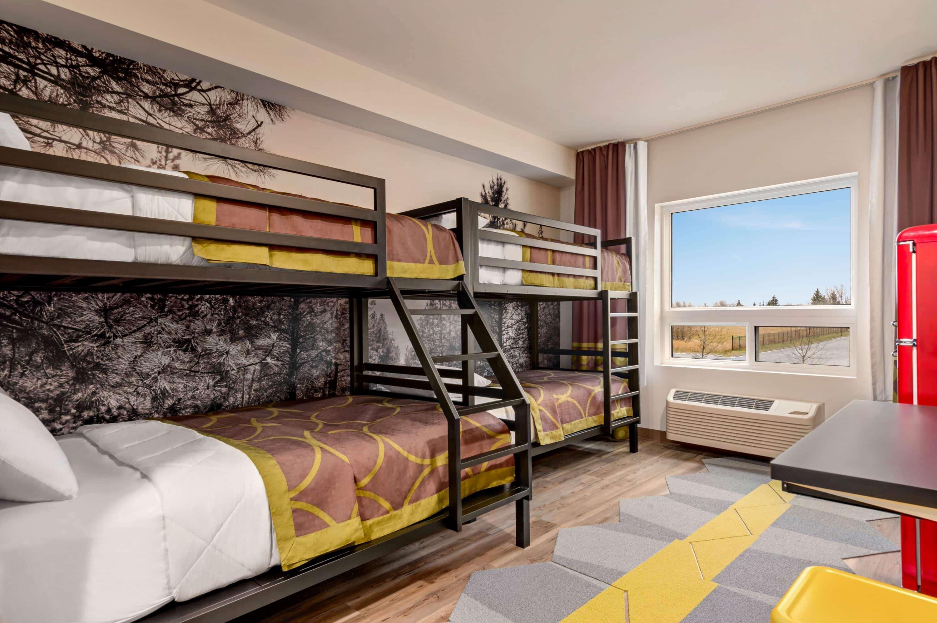 Hotel Super 8 By Wyndham Thompson Extérieur photo