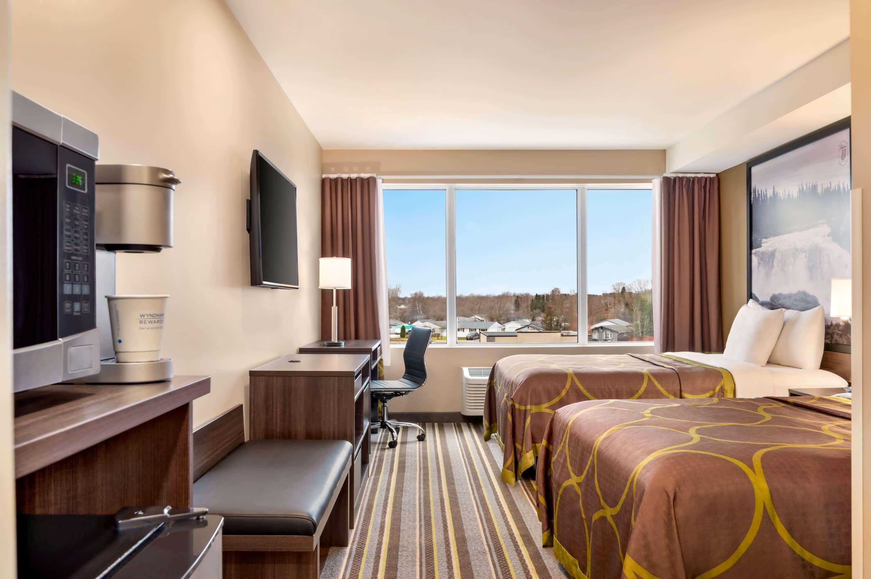 Hotel Super 8 By Wyndham Thompson Extérieur photo
